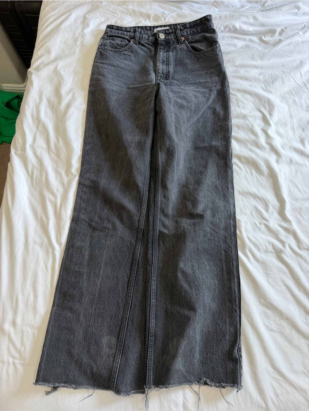 Zara Women's Charcoal Wide-Leg Jeans